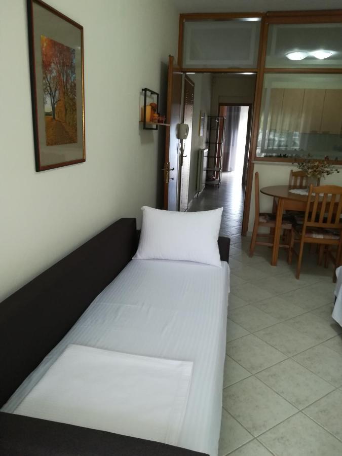 Apartment Ey Zhn Nea Chili Экстерьер фото